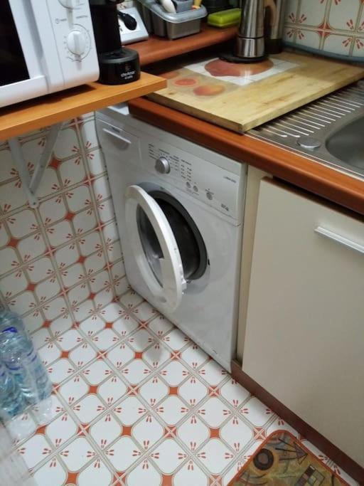 Ampio Monolocale Con Terrazzo - A 2 Passi Dal Mare Apartment Latte Екстериор снимка