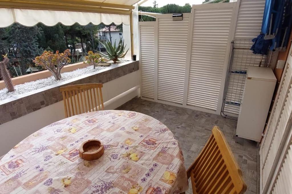 Ampio Monolocale Con Terrazzo - A 2 Passi Dal Mare Apartment Latte Екстериор снимка